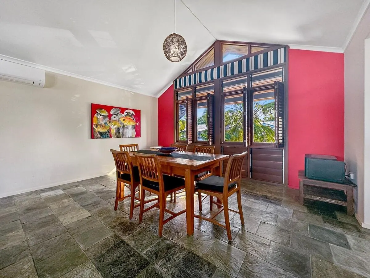 Apartment Wongalinga Beachfront Apt 5 Mission Beach