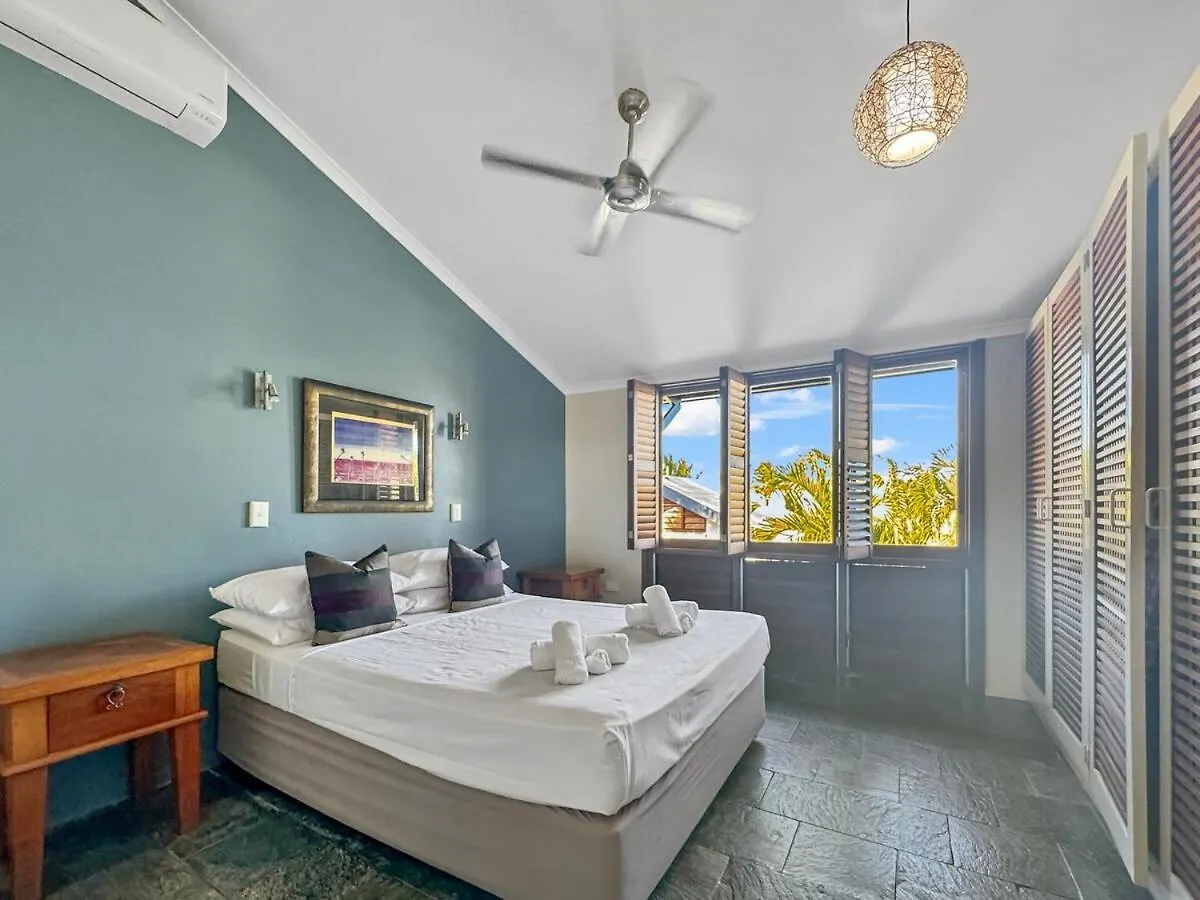 Wongalinga Beachfront Apt 5 Mission Beach