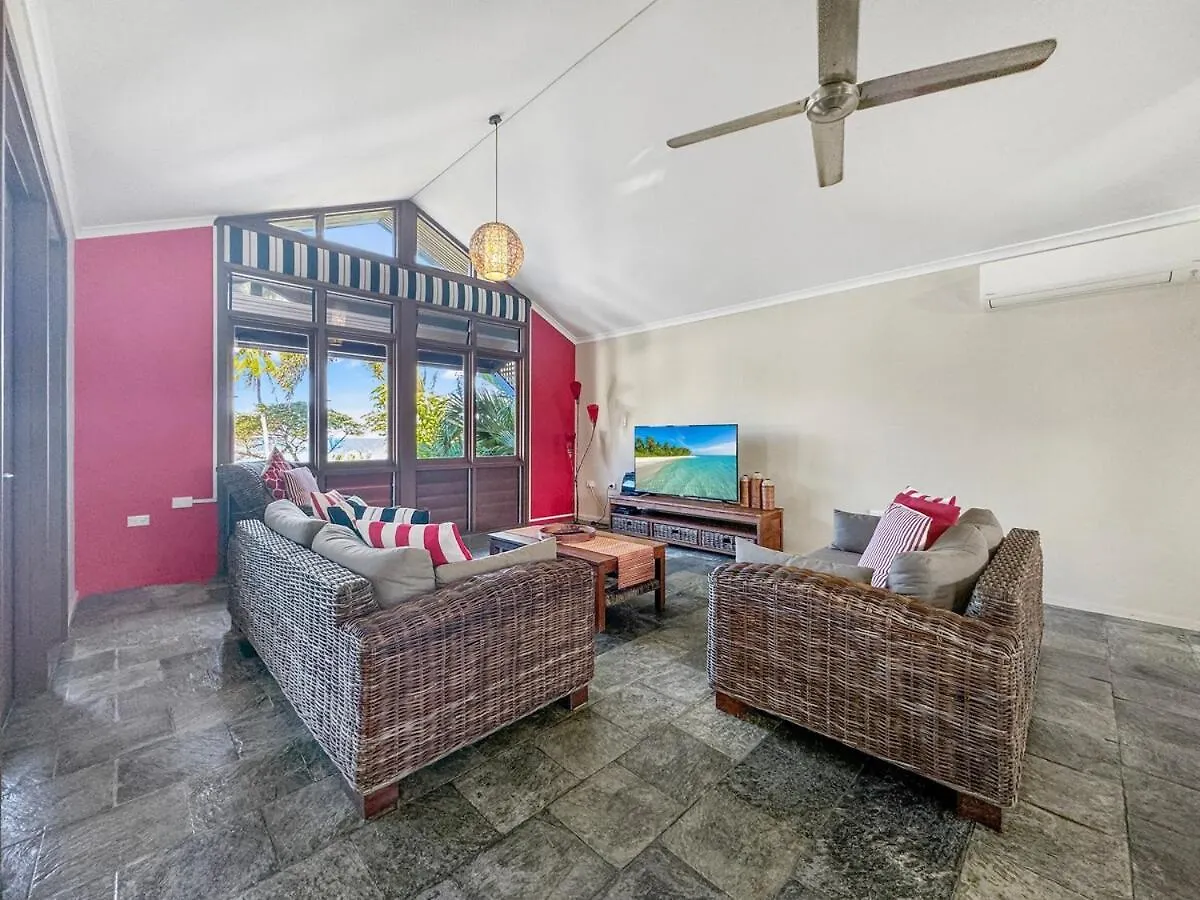 Wongalinga Beachfront Apt 5 Mission Beach 0*,