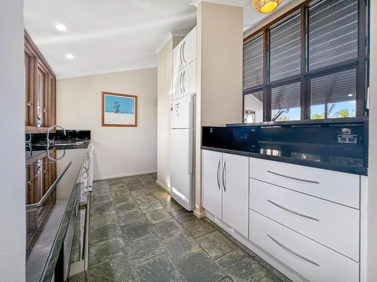 Wongalinga Beachfront Apt 5 Mission Beach 0*,