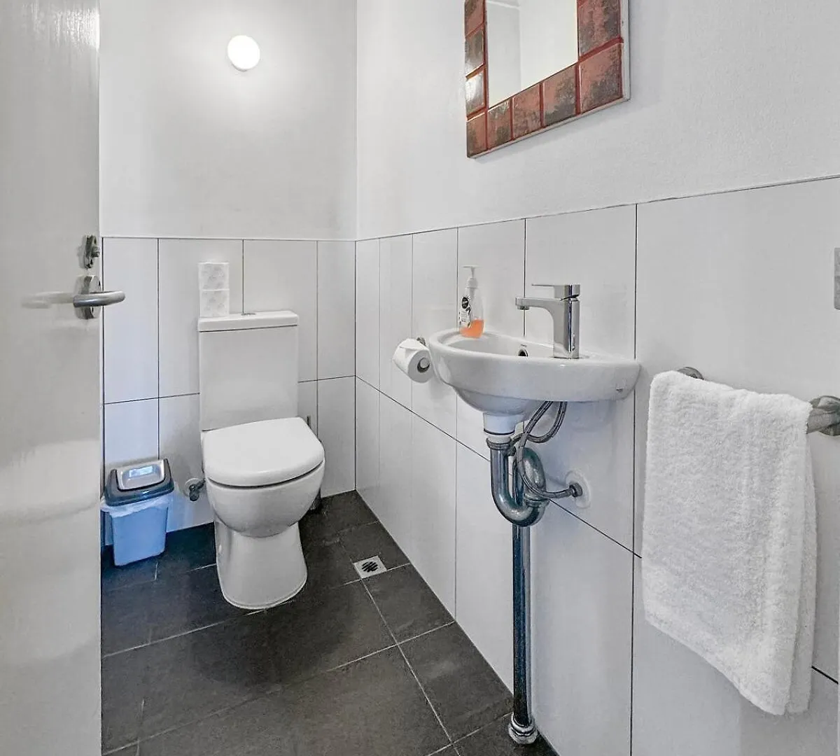 Wongalinga Beachfront Apt 5 Mission Beach Australia