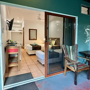 Rainforest Motel